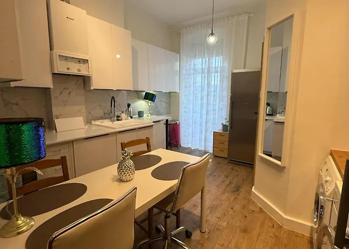 Centrum Pomorska 100m *